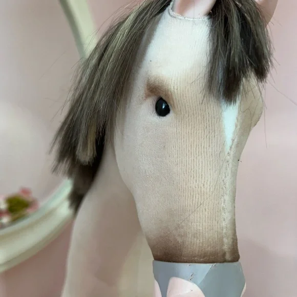 EUC retired American Girl Doll Horse Chestnut - Picture 2 of 16